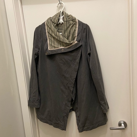 Lululemon Cardigan/ Jacket - Picture 1 of 9